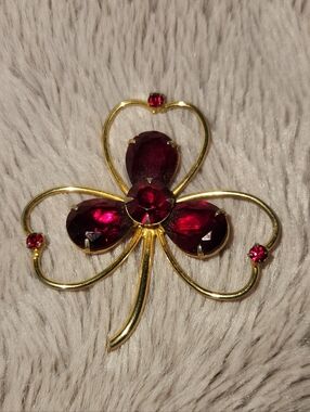 Red Rhinestone Clover Brooch Pin